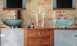 Wyposażenie łazienek lustra katalog firm POLISH