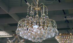 Wyposażenie łazienek lustra katalog firm POLISH